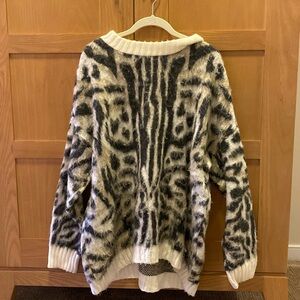 Oversized animal print sweater size medium